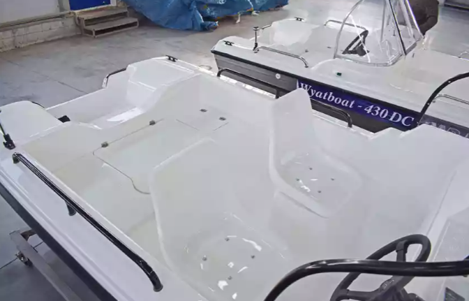 Комбинированный катер Wyatboat-430 M в Сызрани
