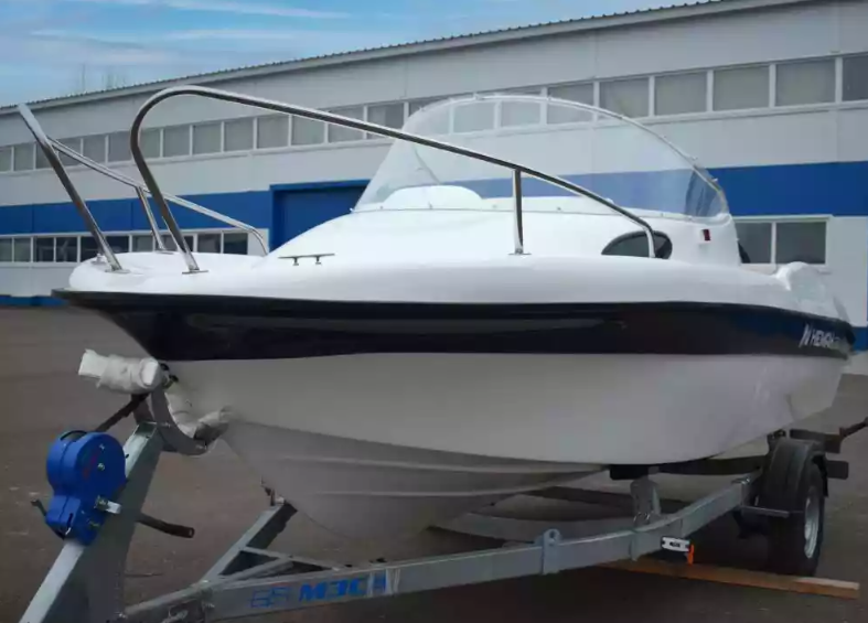 Стеклопластиковый катер Neman-530 с каютой в Сызрани