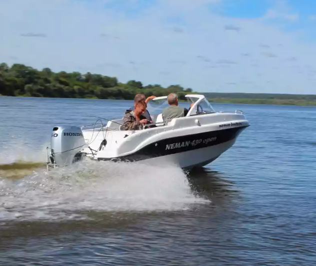 Стеклопластиковый катер Neman-450 Open в Сызрани