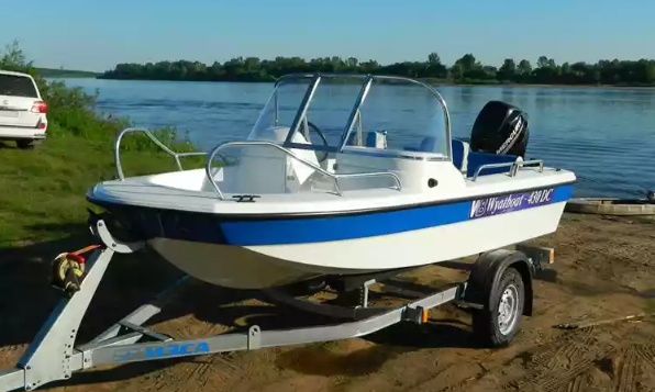 Стеклопластиковый катер Wyatboat-430 DC (тримаран) в Сызрани