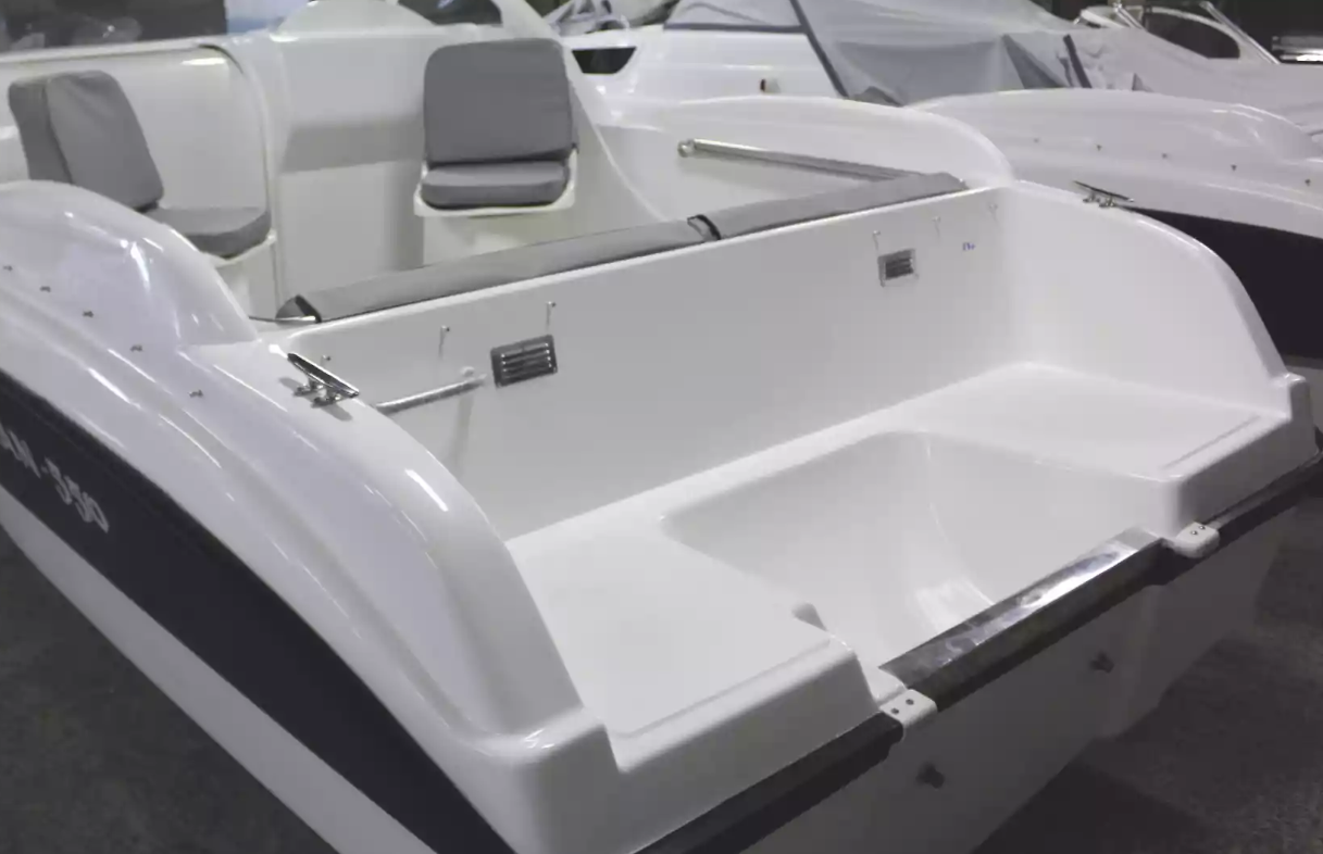 Стеклопластиковый катер Neman-550 с каютой в Сызрани