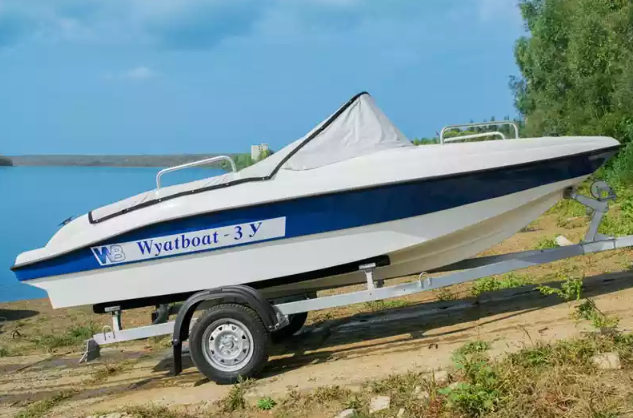 Стеклопластиковый катер Wyatboat-3 У в Сызрани