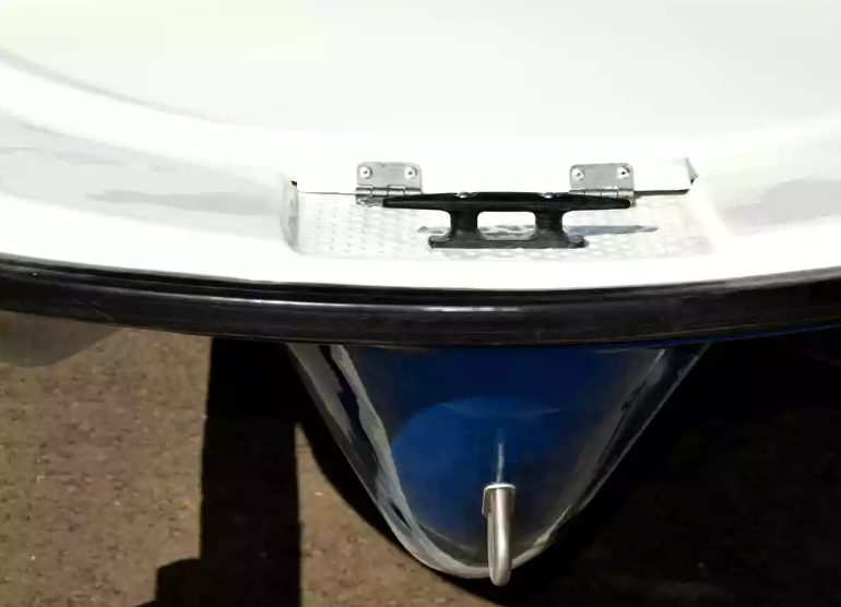 Стеклопластиковая лодка Пингвин с консолью (тримаран) в Сызрани