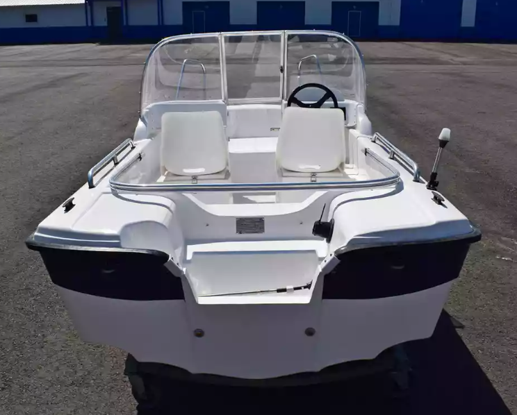 Стеклопластиковый катер Wyatboat-430 DC (тримаран) в Сызрани