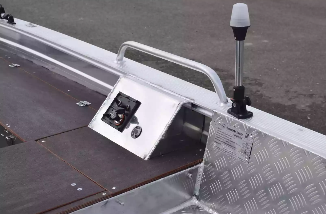 Алюминиевая лодка Wyatboat-390РМ в Сызрани