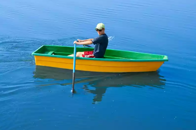 Стеклопластиковая лодка Малютка в Сызрани