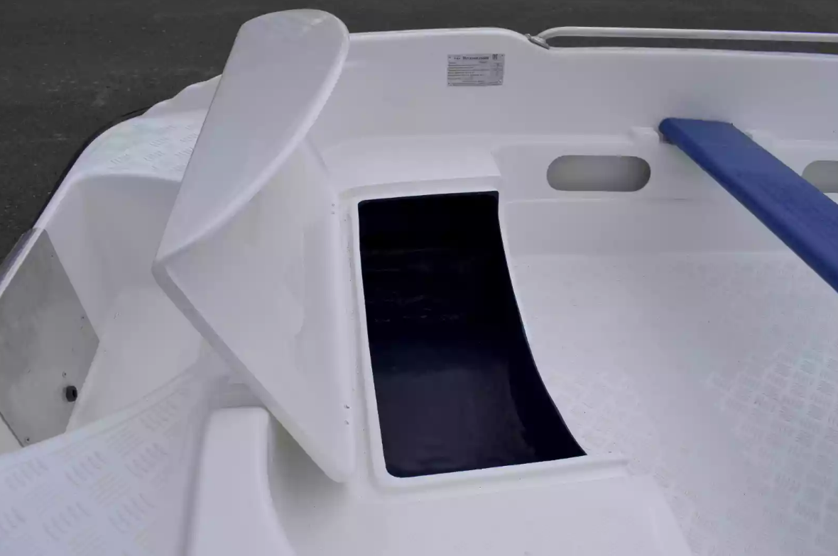 Стеклопластиковая лодка Пингвин New (тримаран) в Сызрани