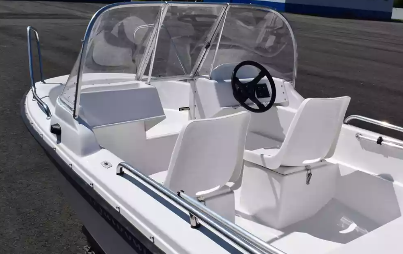 Стеклопластиковый катер Wyatboat-430 DC (тримаран) в Сызрани