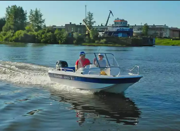 Стеклопластиковый катер Wyatboat-430 DC (тримаран) в Сызрани