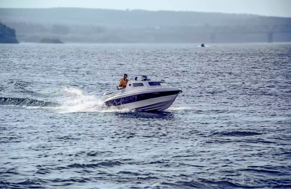 Стеклопластиковый катер Neman-500 в Сызрани