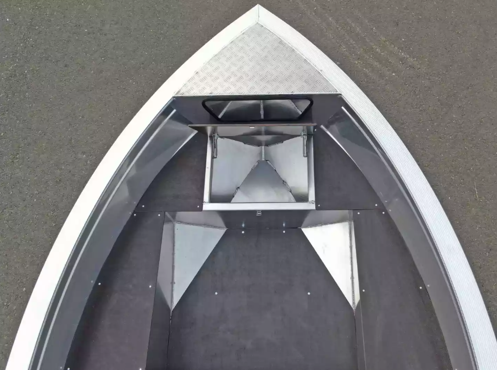 Алюминиевая лодка  Неман-420 в Сызрани