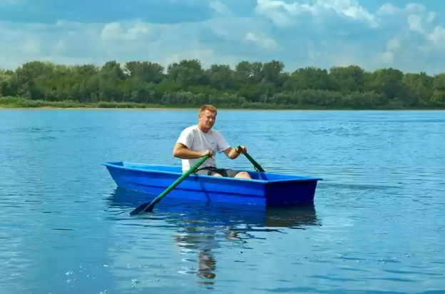 Стеклопластиковая лодка Малютка в Сызрани