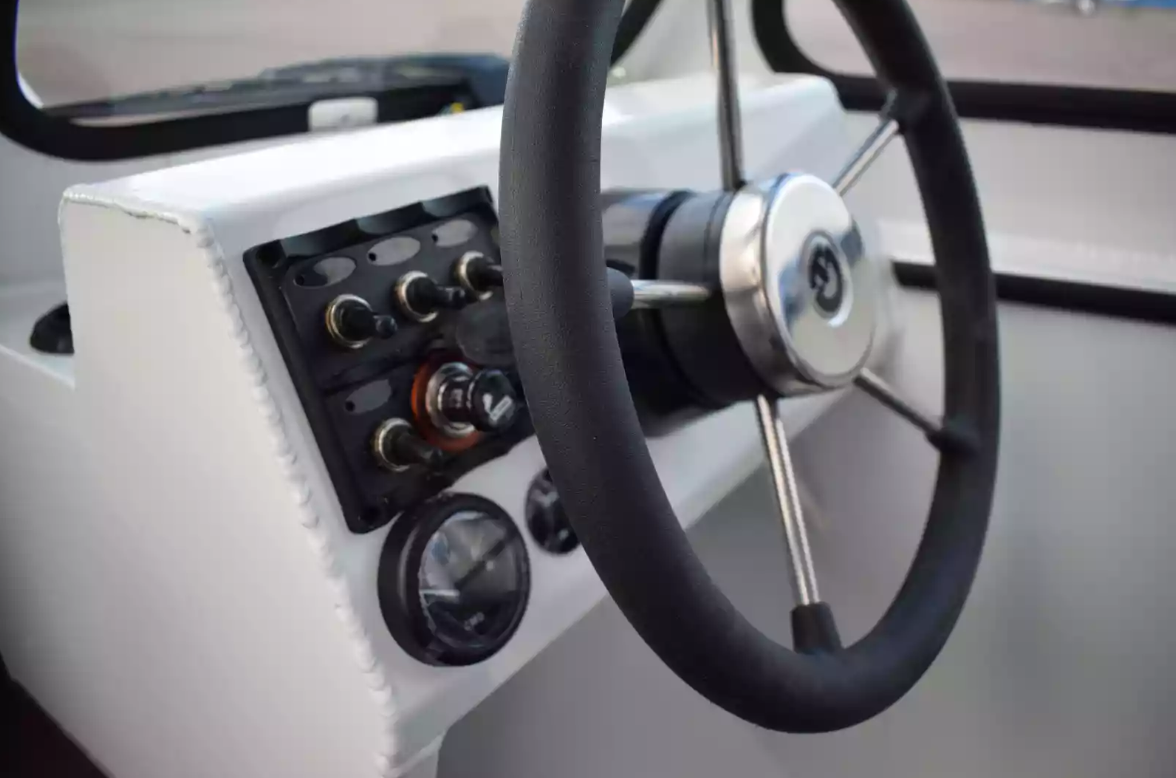 Алюминиевый катер Неман-500 (закрытая рубка) в Сызрани