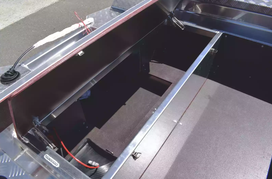 Алюминиевая лодка Wyatboat-390 DCM в Сызрани