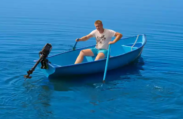 Стеклопластиковая лодка Омуль в Сызрани