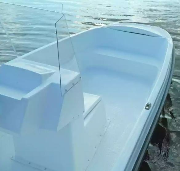 Стеклопластиковая лодка Пингвин с консолью (тримаран) в Сызрани