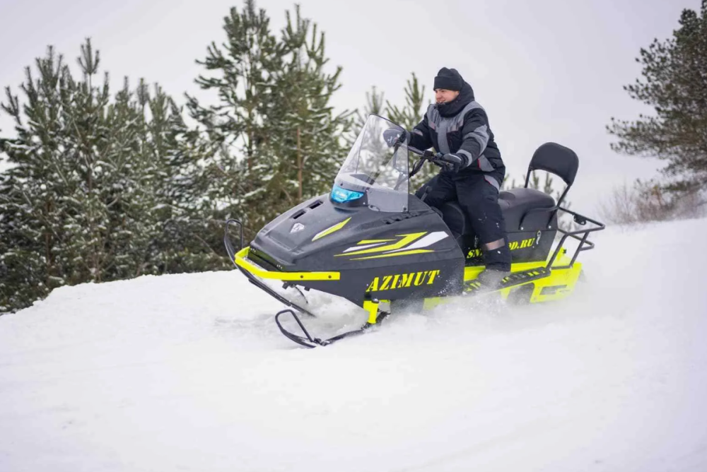 Миниснегоход Бурлак Азимут 24 л.с. , эл.запуск, реверс, тормоз гидравл, капот черный в Сызрани