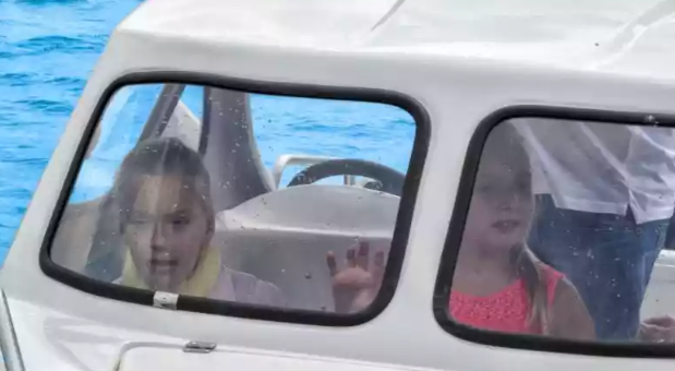 Стеклопластиковый катер Wyatboat-3 П (полурубка) в Сызрани