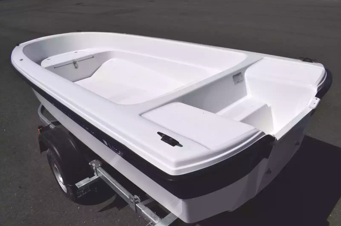 Стеклопластиковая лодка Wyatboat 430 тримаран в Сызрани