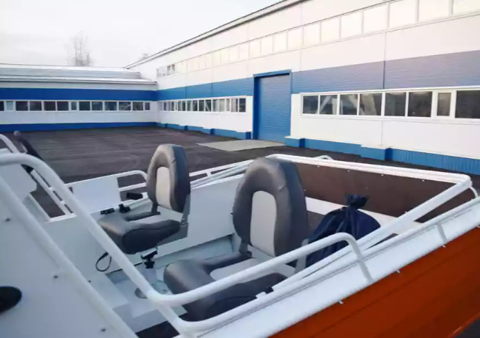 Алюминиевый катер Неман-500 (каютный) в Сызрани