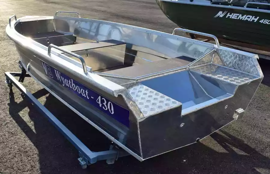 Алюминиевая лодка  Wyatboat-430 Р в Сызрани