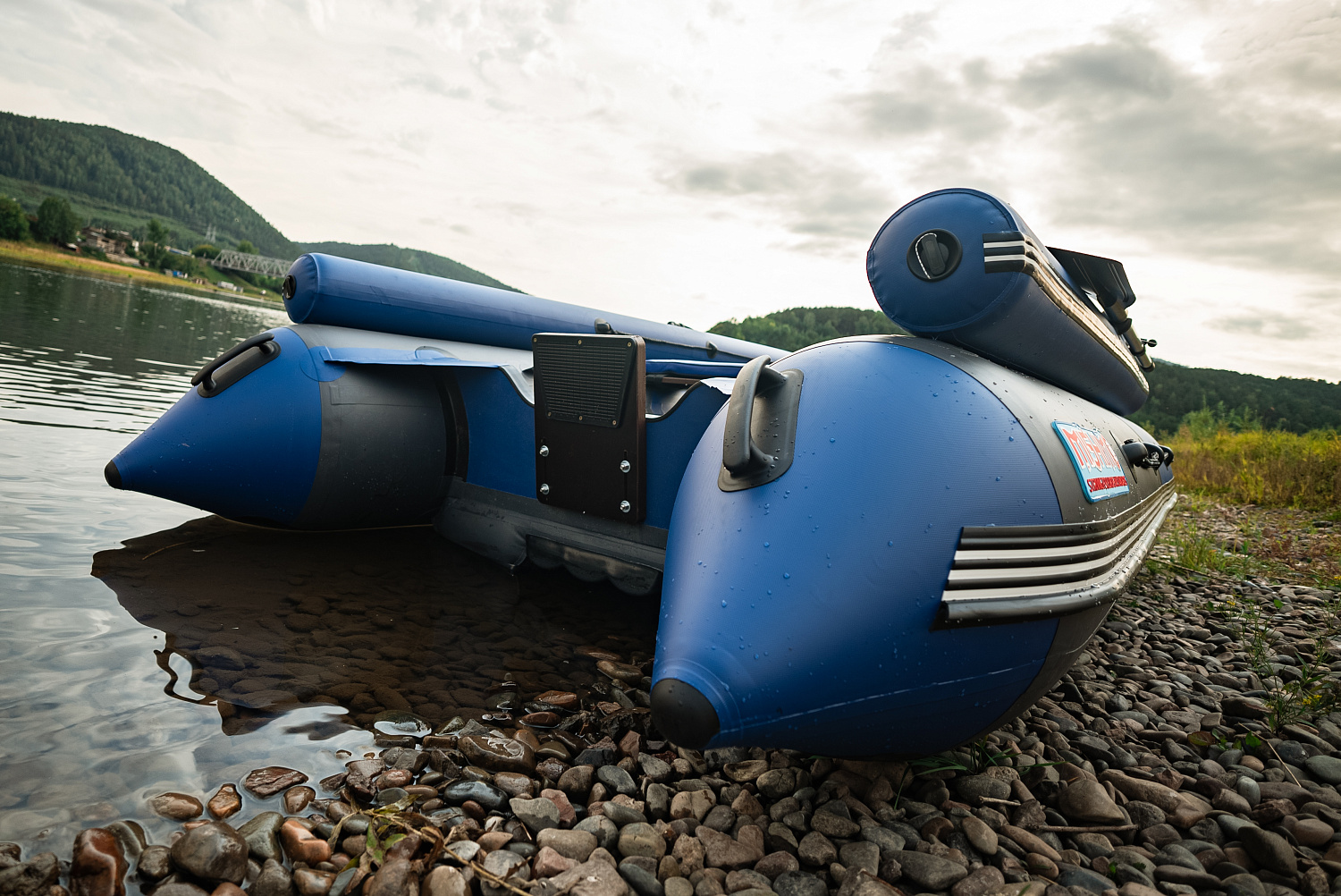 Лодка MISHIMO RIVER FJET PRO 410  под водомет в Сызрани