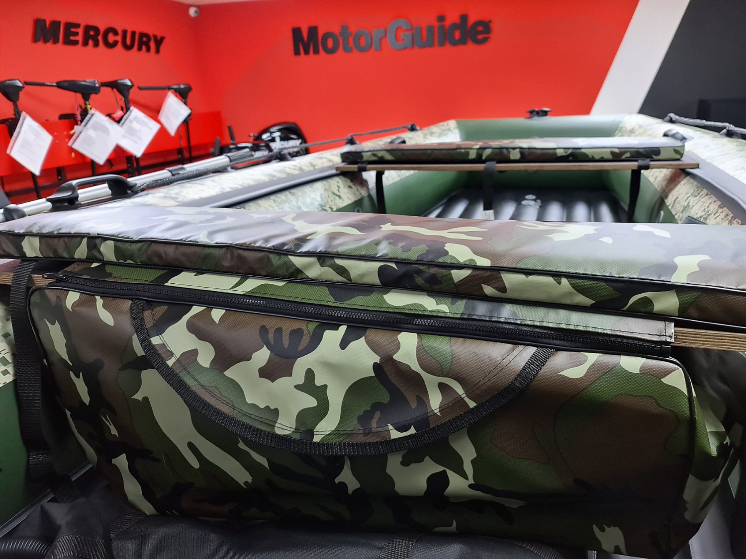 КОМПЛЕКТ МЯГКИХ НАКЛАДОК С СУМКОЙ ДЛЯ ЛОДОК 105Х20 КАМУФЛЯЖ в Сызрани