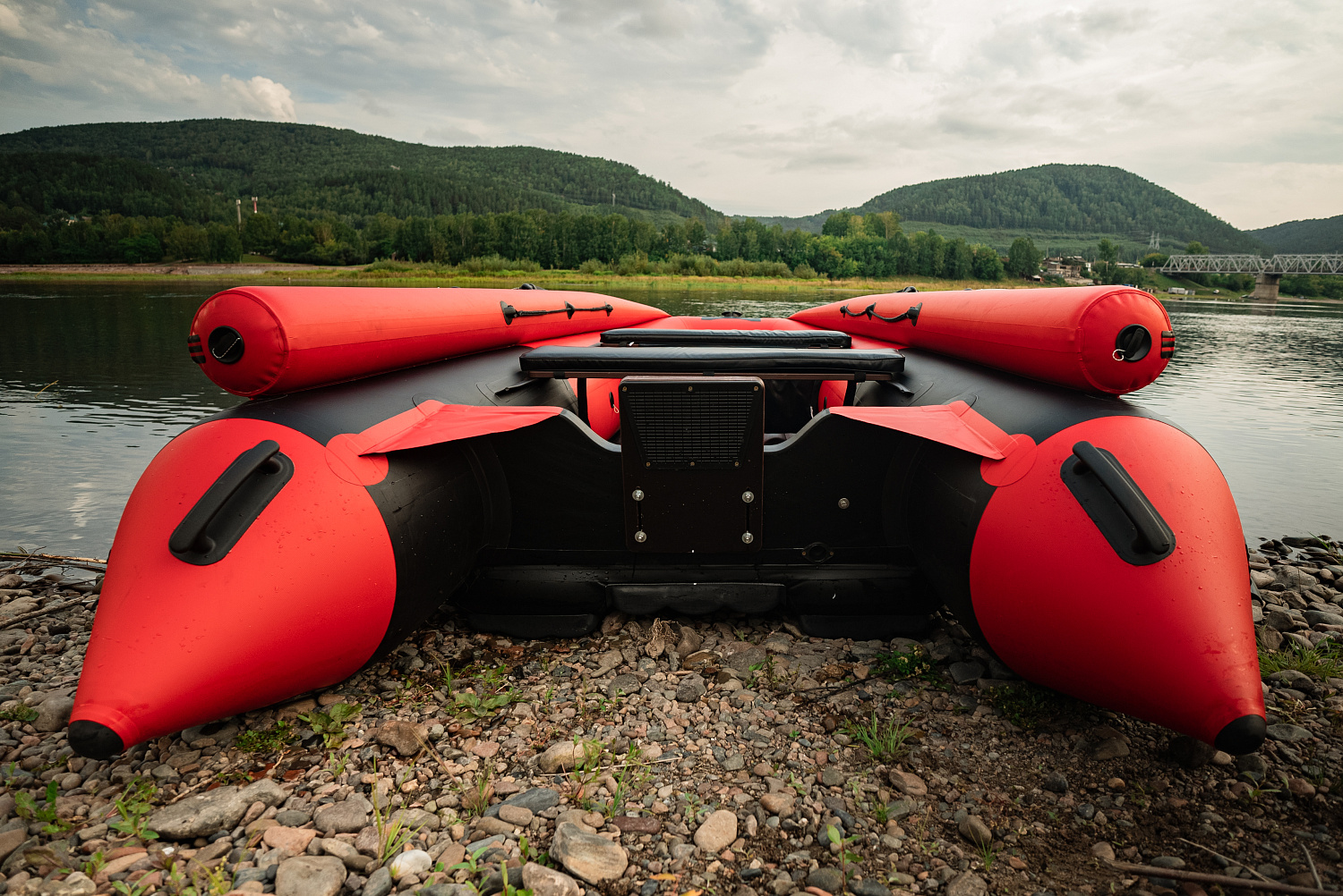 Лодка MISHIMO RIVER FJET PRO 410  под водомет в Сызрани