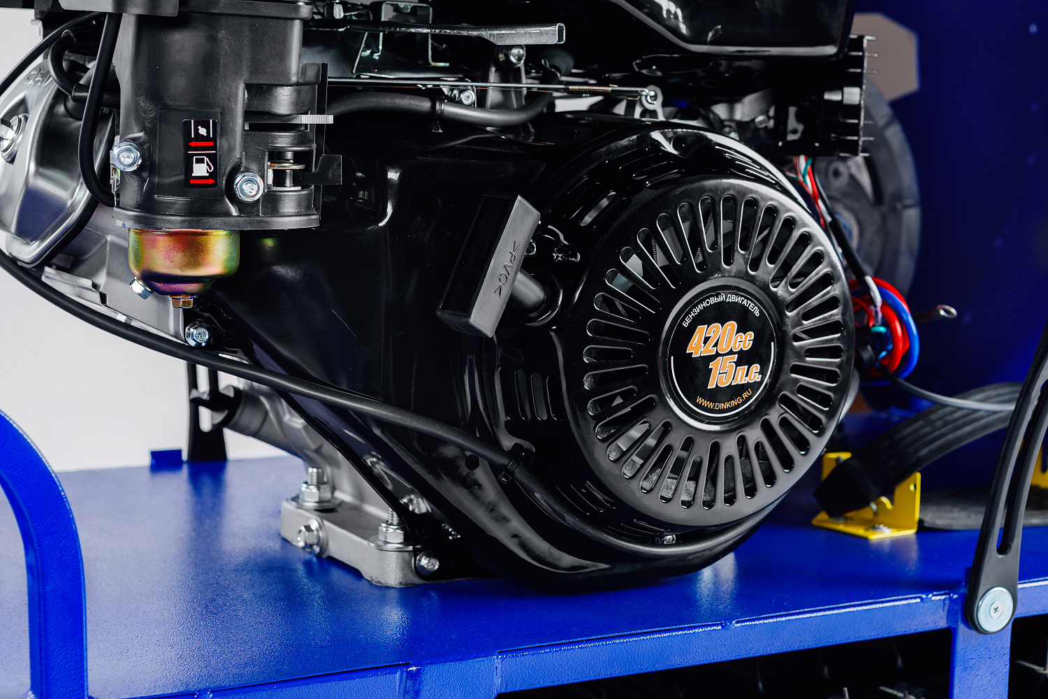 Мотобуксировщик SNOW DOG 17 с эл. запуском (DINKING) в Сызрани